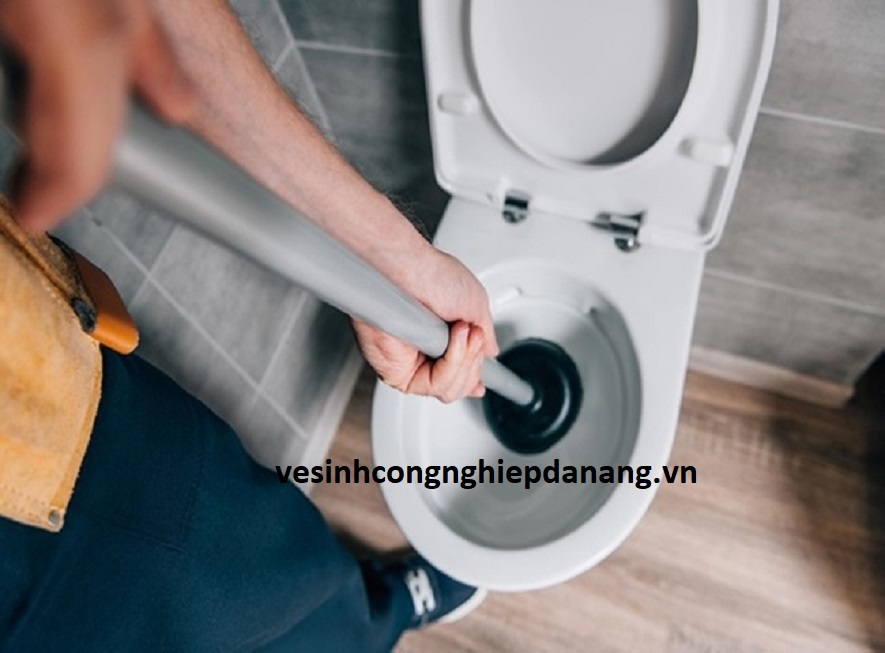 9 Cách thông cống siêu nhanh mà không cần gọi thợ