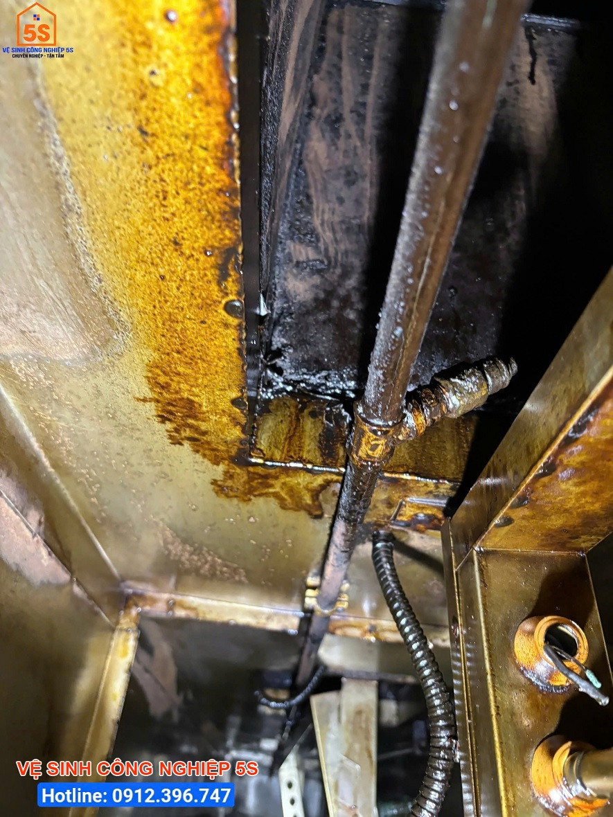 Hình ảnh trong quá trình thi công 4