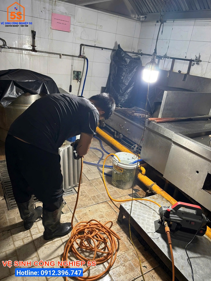 Làm sạch thiết bị