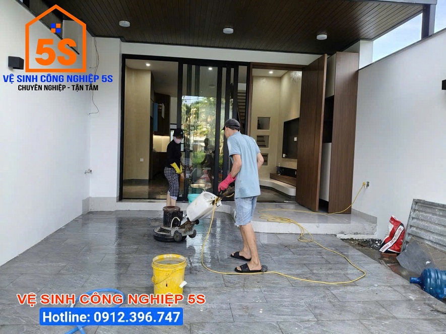 Vệ sinh sàn