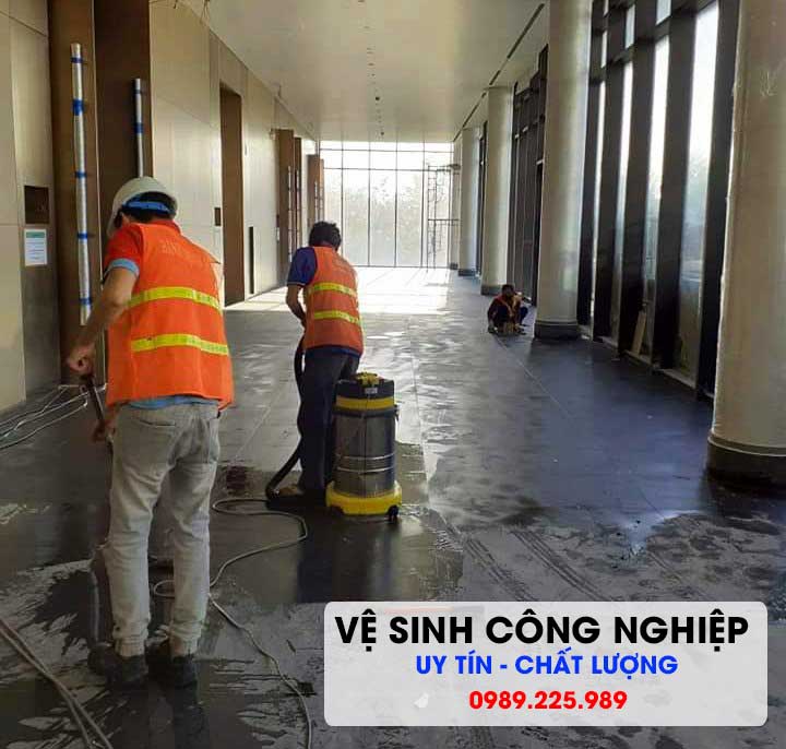 Lợi ích bất ngờ khi sử dụng dịch vụ vệ sinh công nghiệp đúng thời điểm
