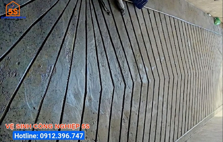 Hoàn thiện cắt, xẻ ram dốc 2