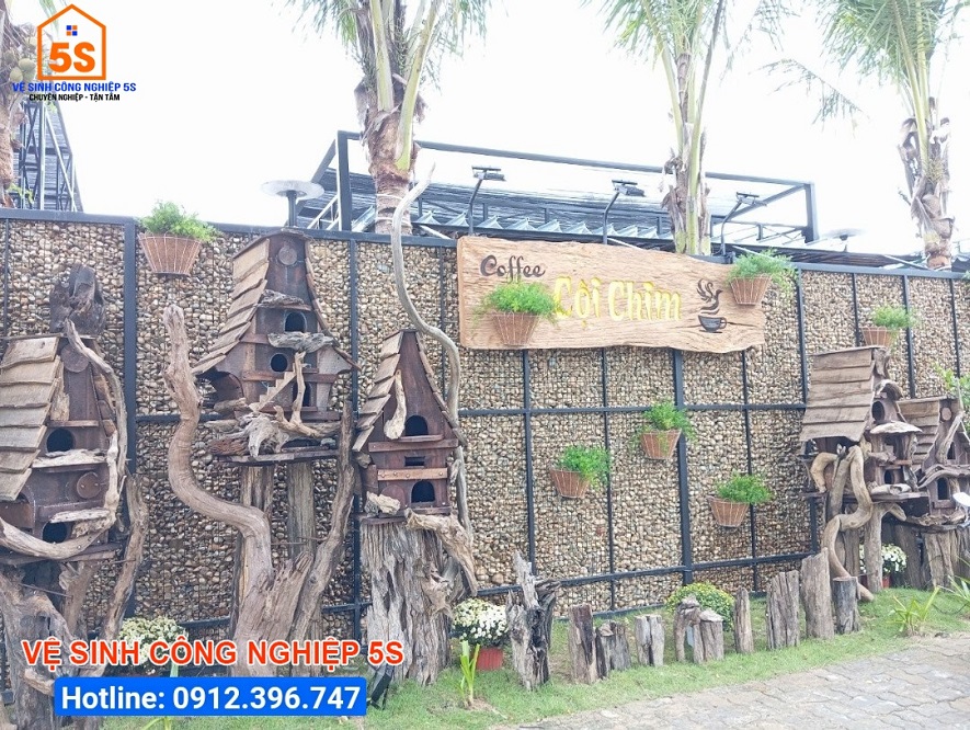 Tổng vệ sinh quán cà phê Cội chim bậc nhất tại Đà Nẵng