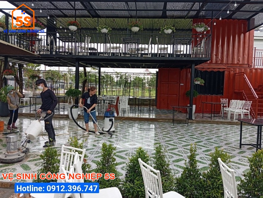 Vệ sinh sàn
