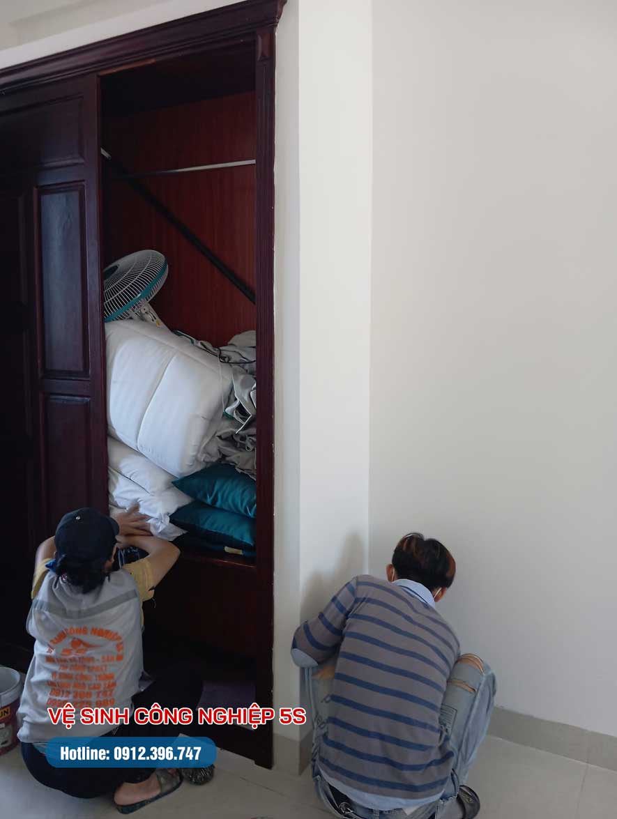 Vệ sinh mọi ngóc ngách đảm bảo công trình được vệ sinh sạch sẽ nhất