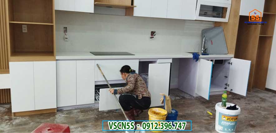 Vệ sinh làm sạch khu vực bếp