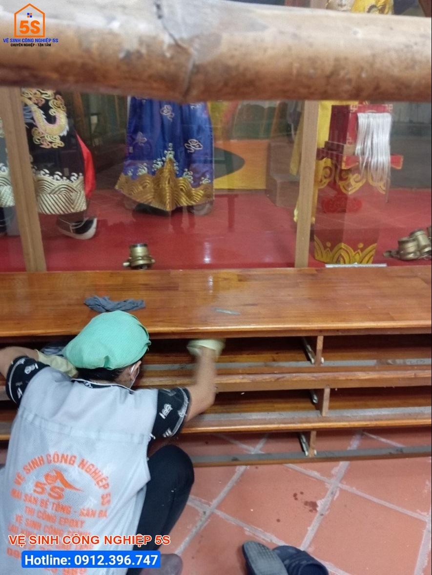 Vệ sinh kệ, tủ