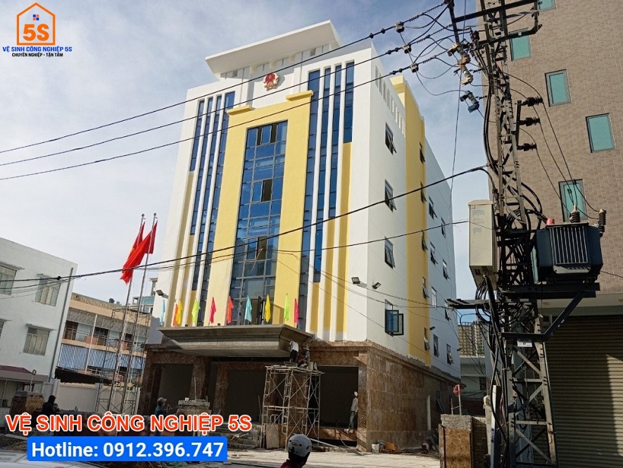 Vệ sinh văn phòng trọn gói chuyên nghiệp tại Đà Nẵng