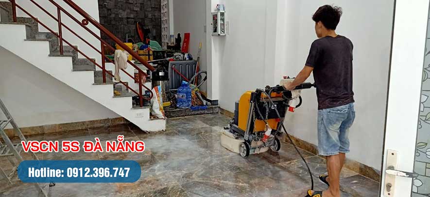 Khâu mài sàn đá để vệ sinh mặt sàn nhà