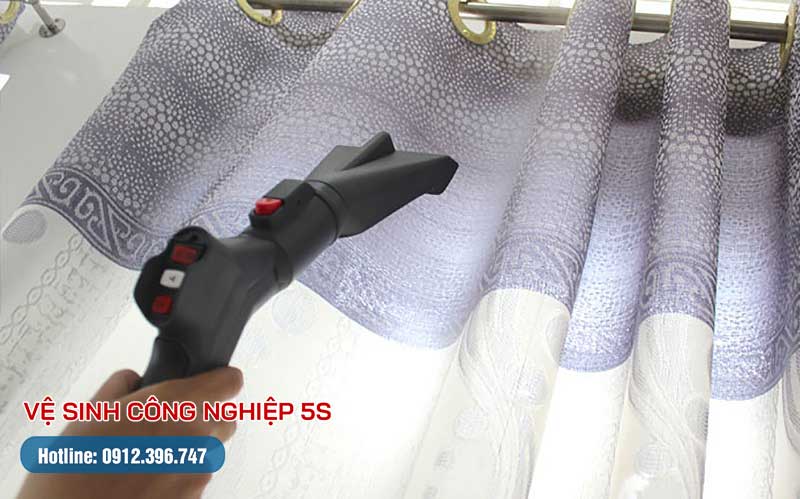 giat man cua rem cua quan hai chau da nang 2