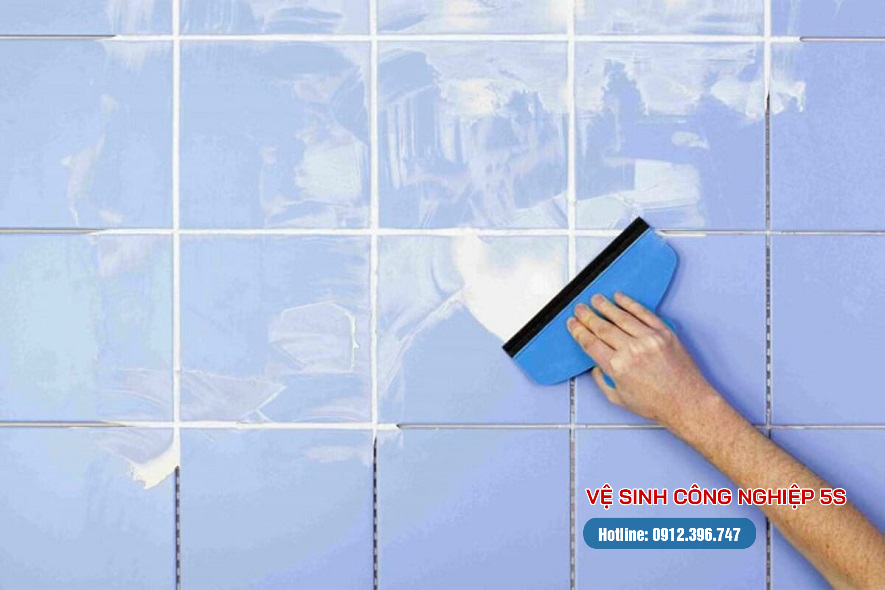 Tẩy ron gạch nhanh chóng và trắng tinh với 8 phương pháp hữu hiệu 