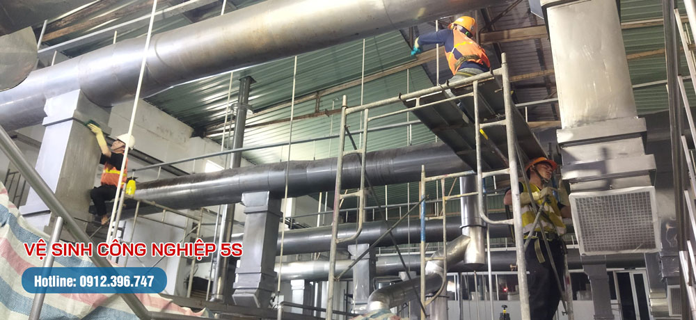 Vệ sinh hệ thống ống nhà xưởng