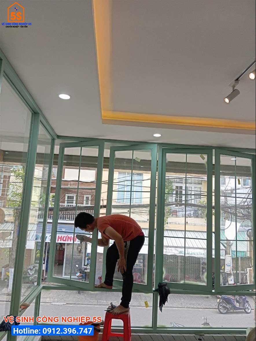 Dịch vụ vệ sinh nhà mới Đà Nẵng