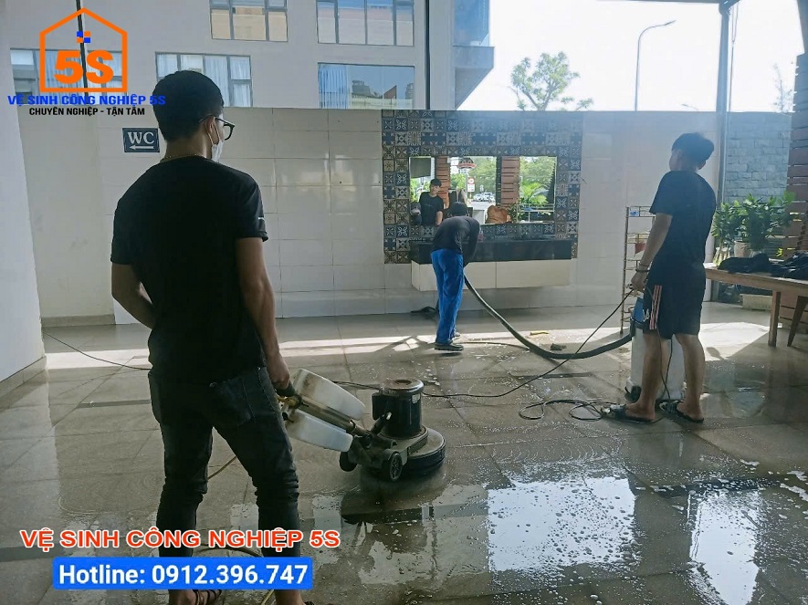 Vệ sinh sàn
